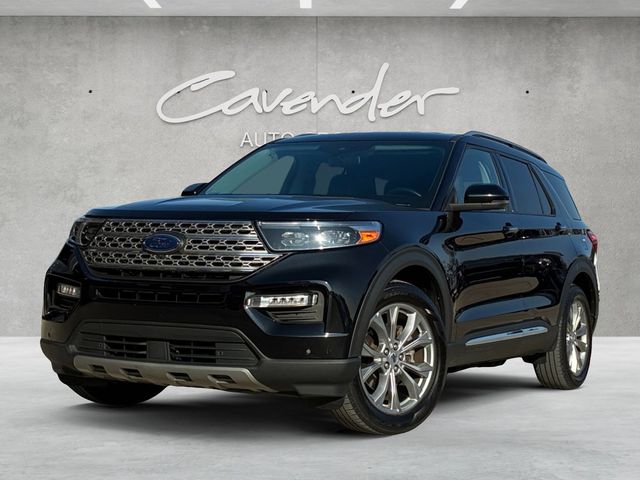 2023 Ford Explorer Limited's photo