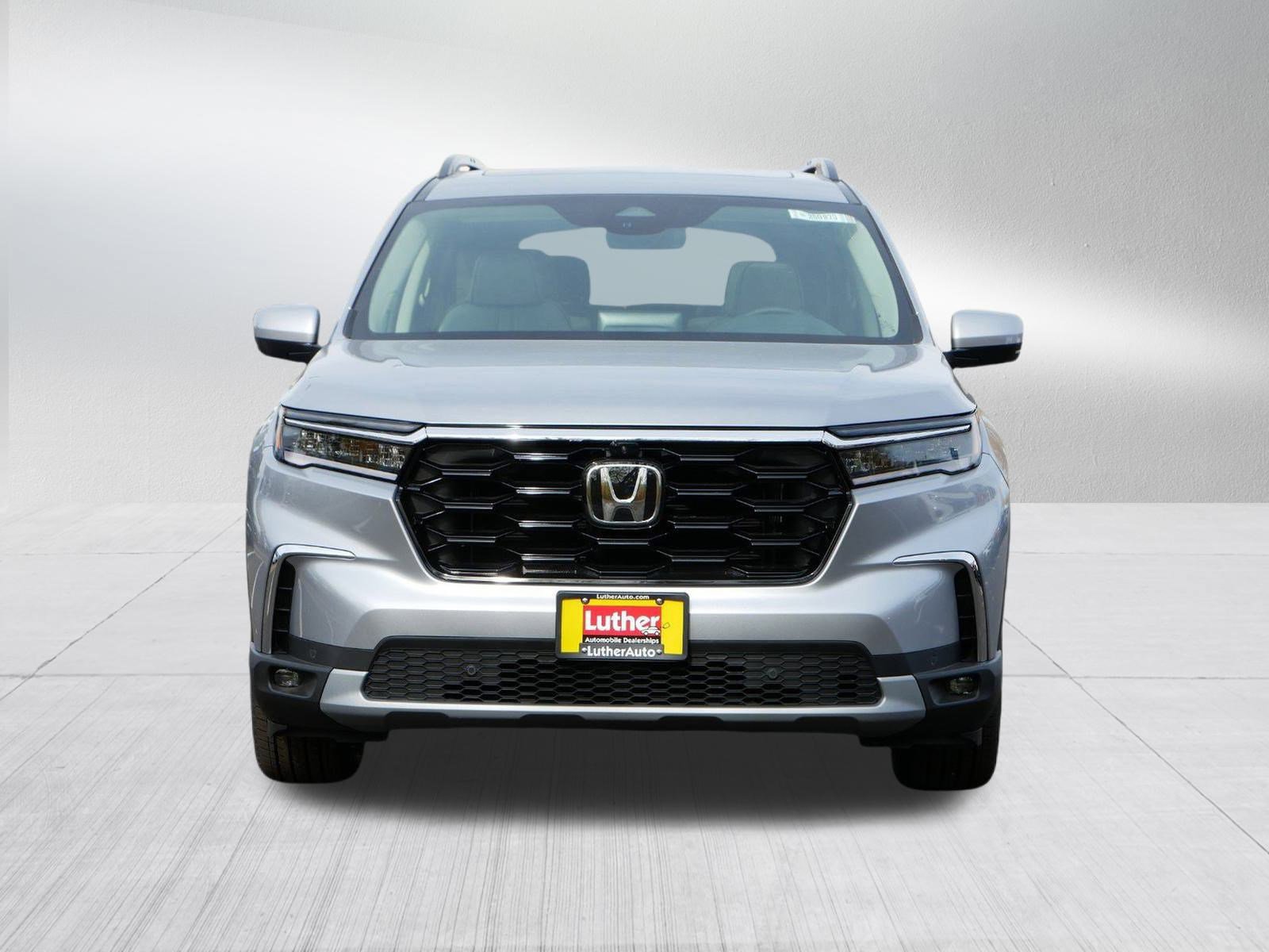2025 Honda Pilot Elite photo 2