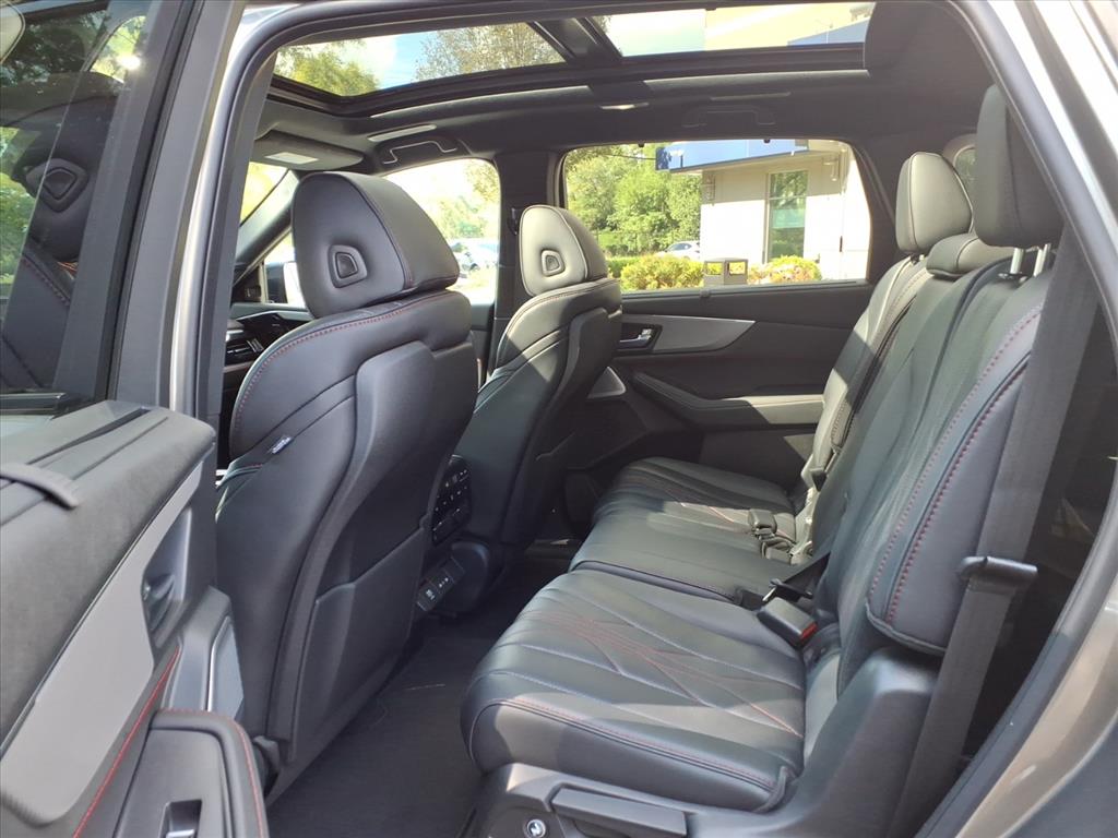 2025 Acura MDX SH-AWD A-Spec Advance photo 21
