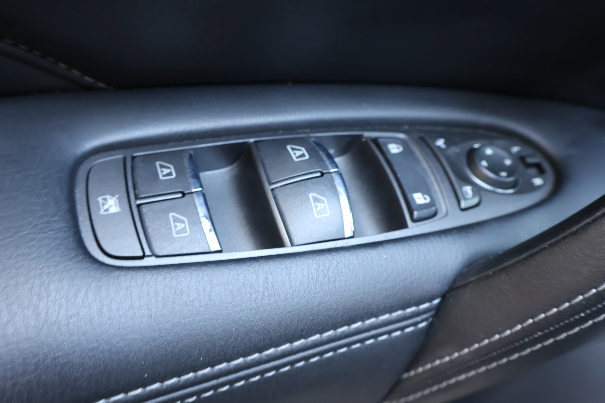 2024 Infiniti QX80 Luxe photo 14