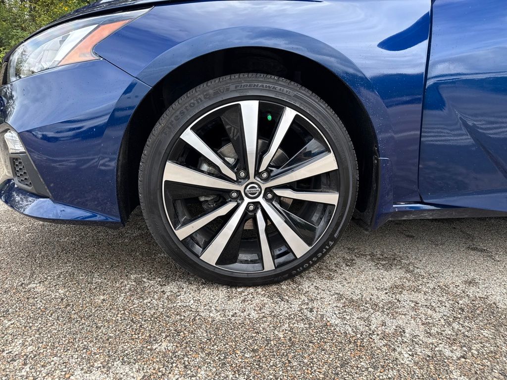2021 Nissan Altima 2.5 SR photo 24