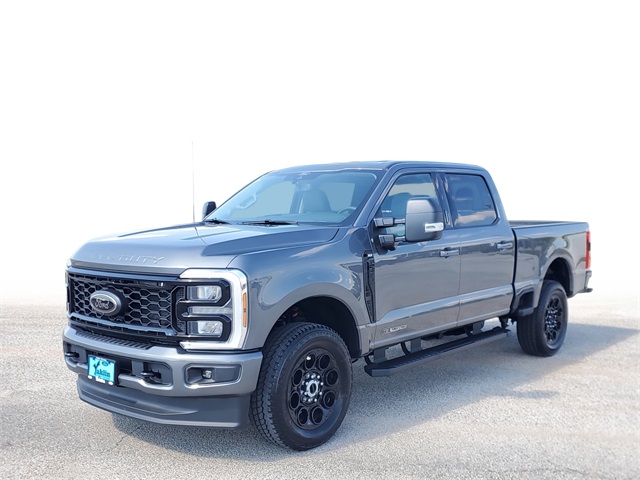 2026 Ford F-250 XLT photo 2