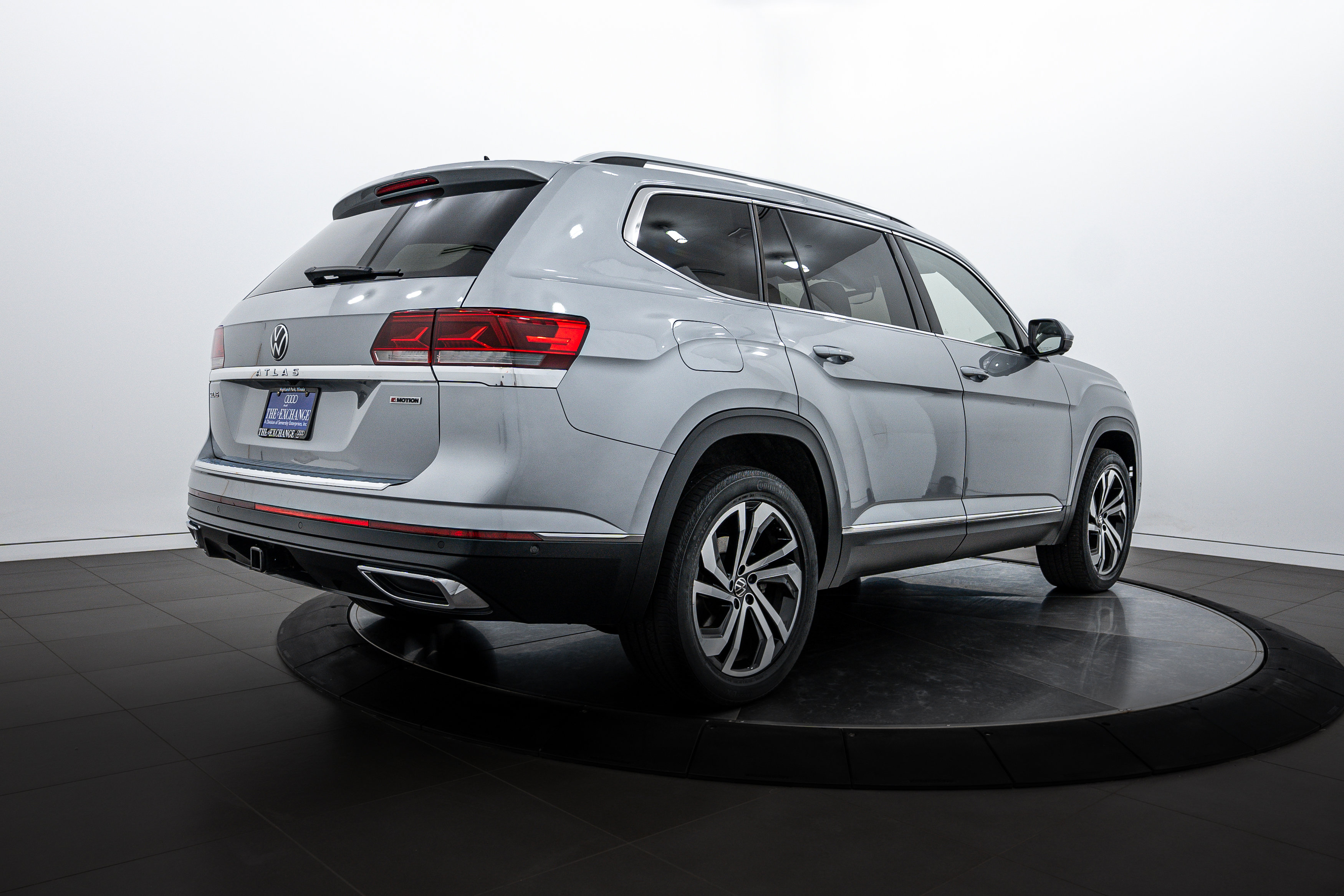 2021 Volkswagen Atlas V6 SEL Premium photo 2