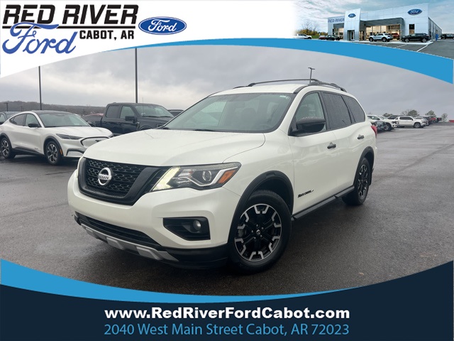 2020 Nissan Pathfinder SV