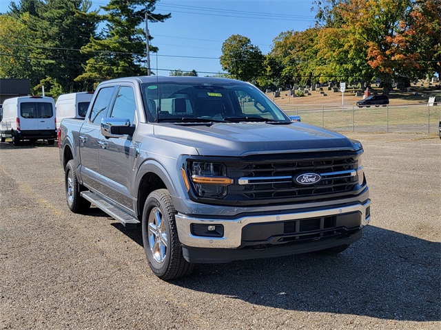2024 Ford F-150 XLT photo 3