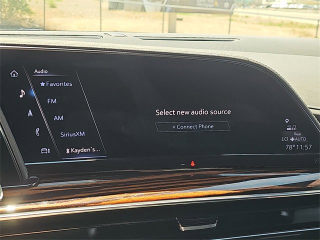 2023 Cadillac Escalade ESV Luxury photo 3