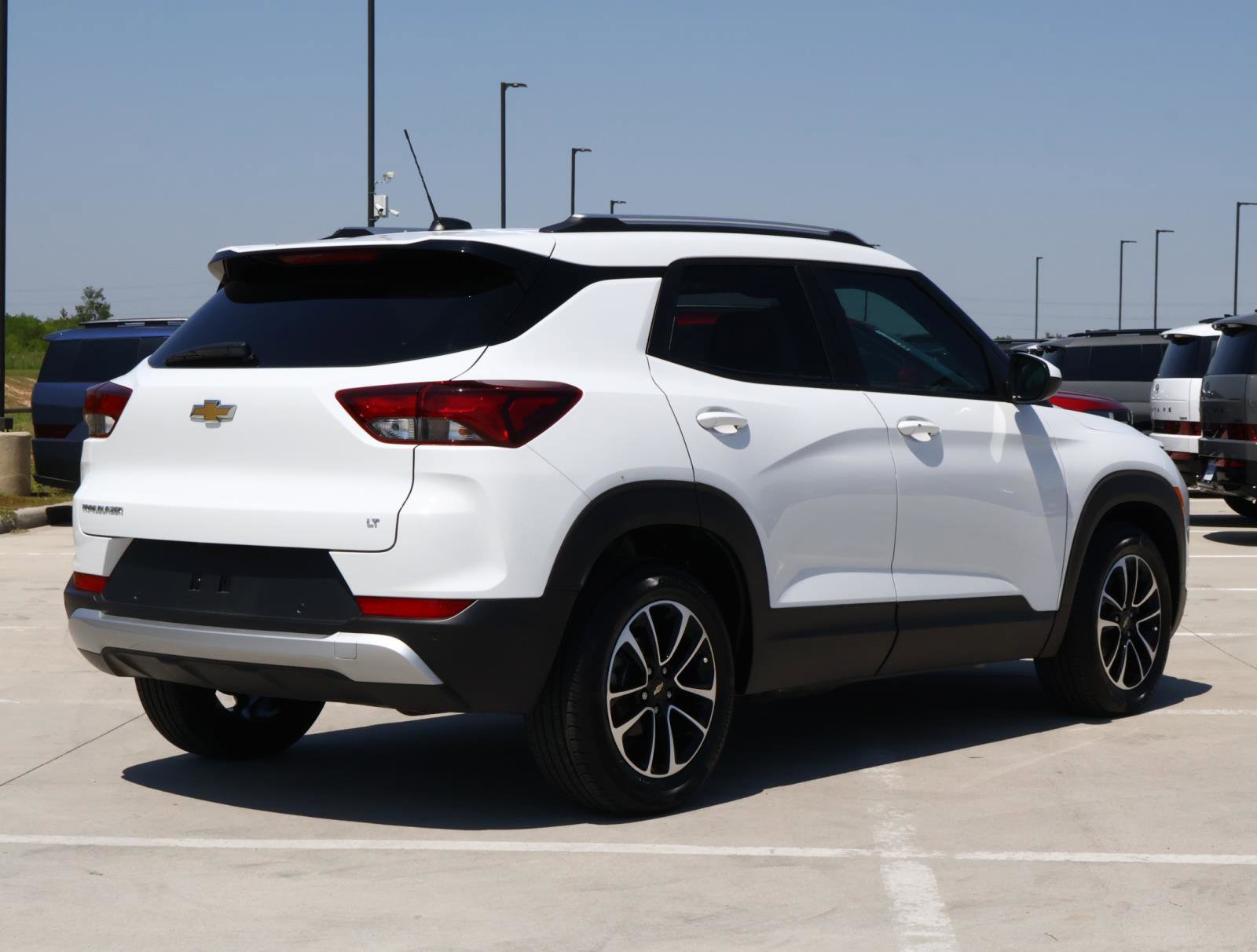 2024 Chevrolet Trailblazer LT photo 4