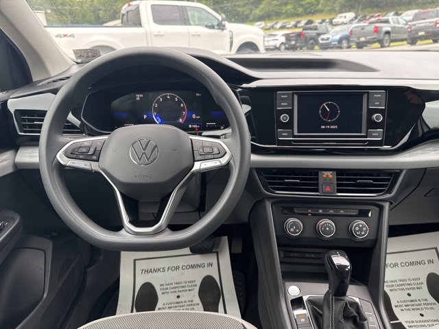 2022 Volkswagen Taos S photo 18