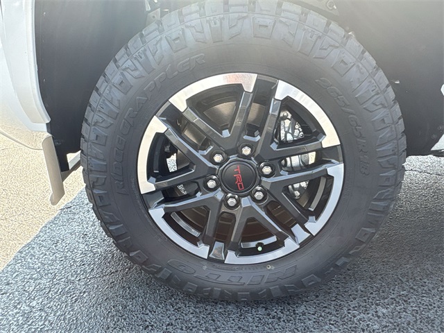 2025 Toyota Tacoma TRD Sport Double Cab photo 4