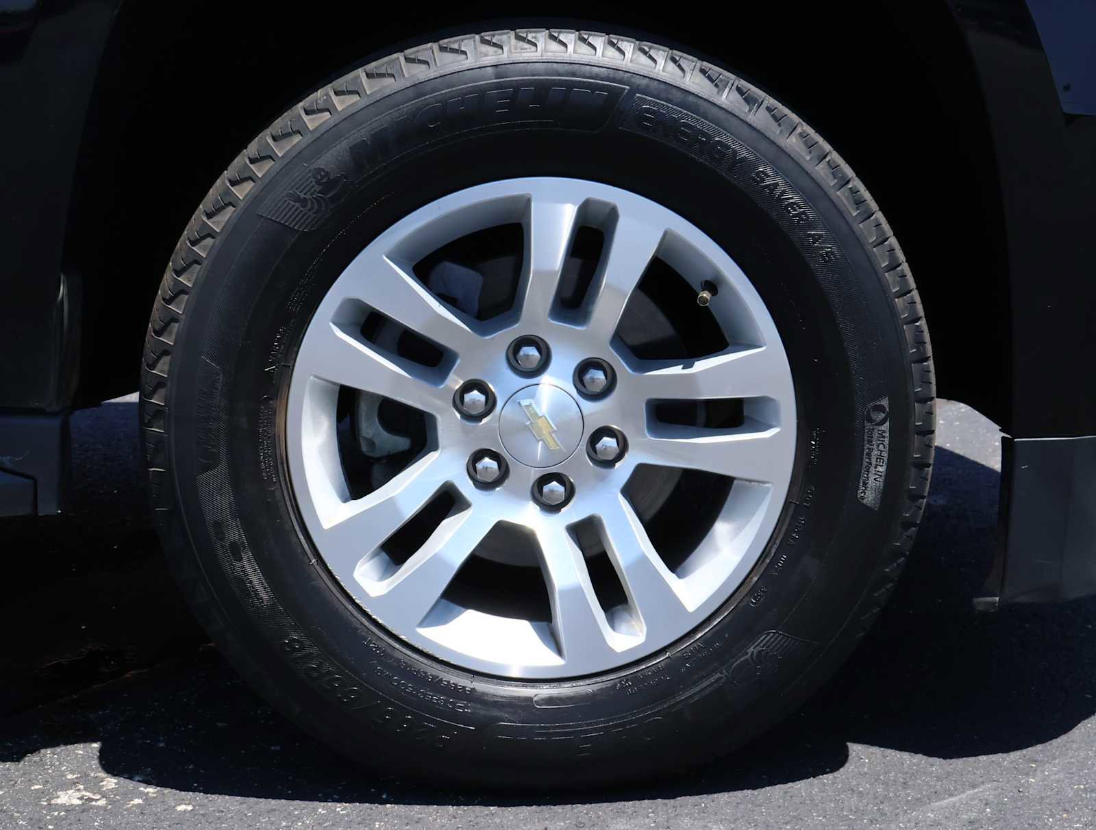 2019 Chevrolet Tahoe LT photo 19