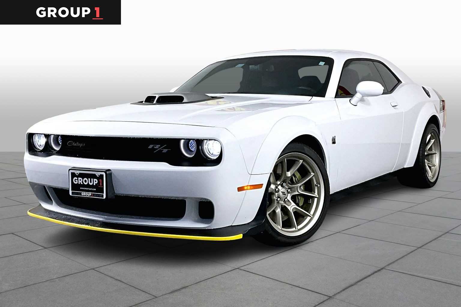 2023 Dodge Challenger R/T's photo