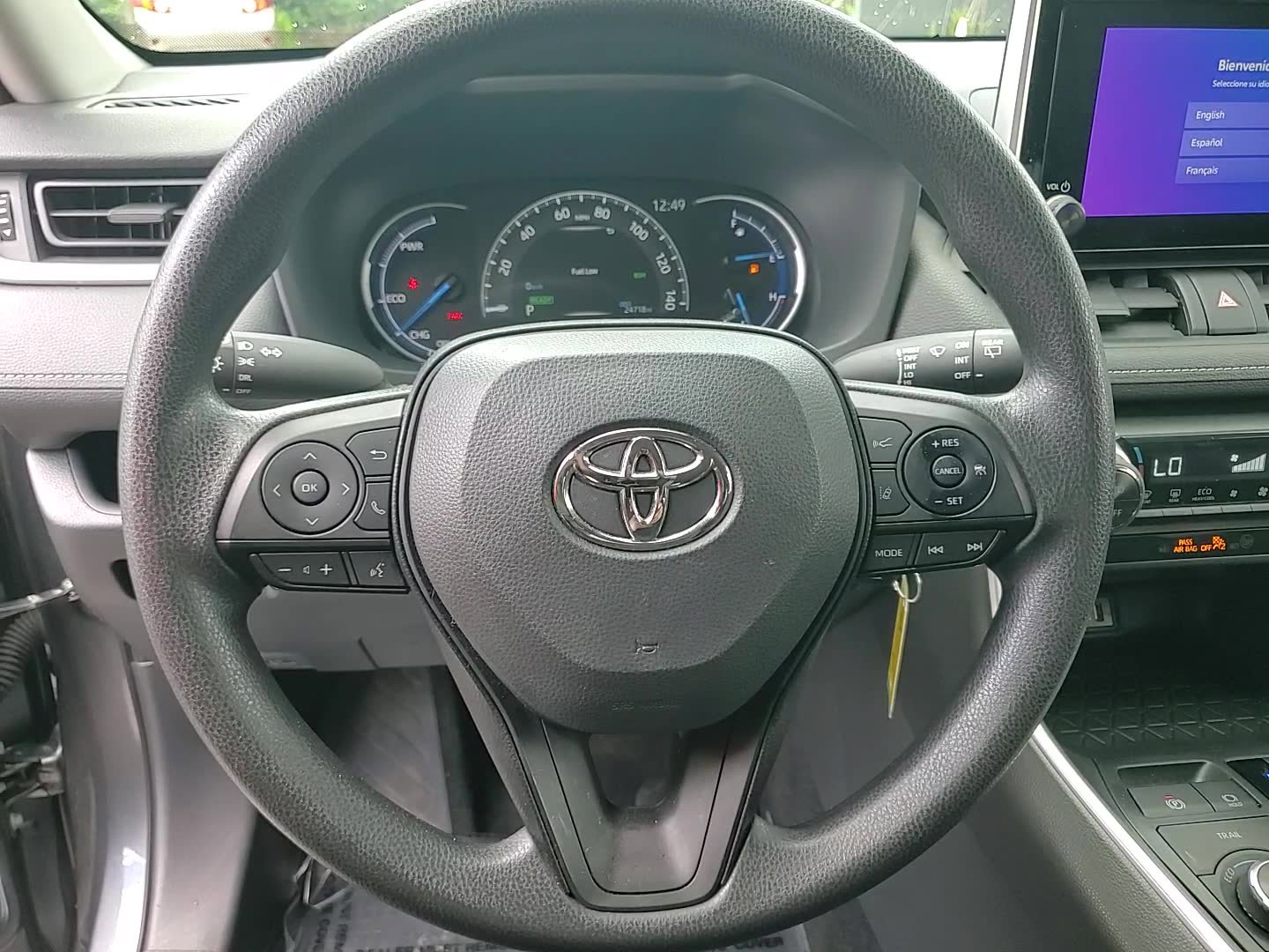2023 Toyota RAV4 LE photo 13