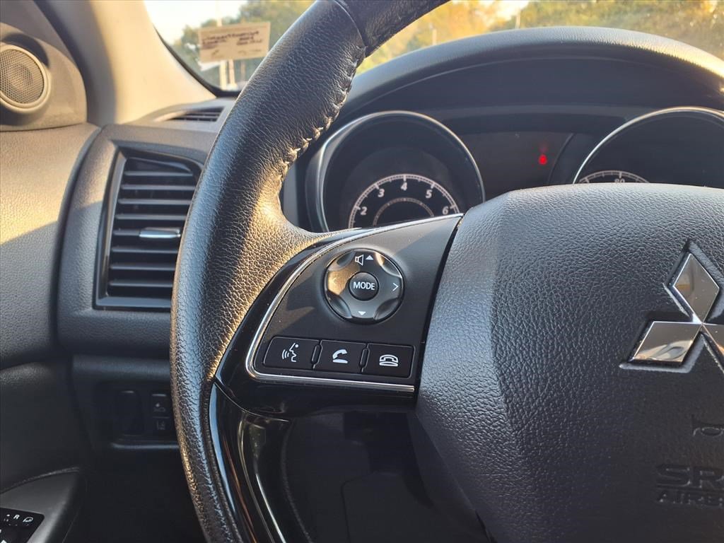 2024 Mitsubishi Outlander Sport SE photo 11