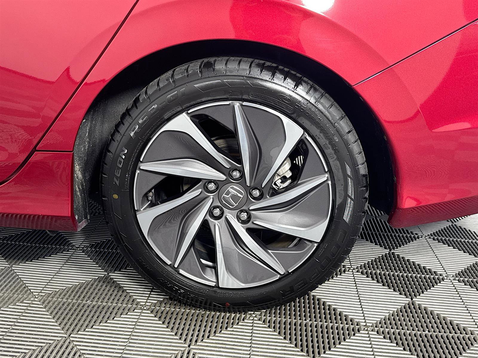 2021 Honda Insight Touring photo 31