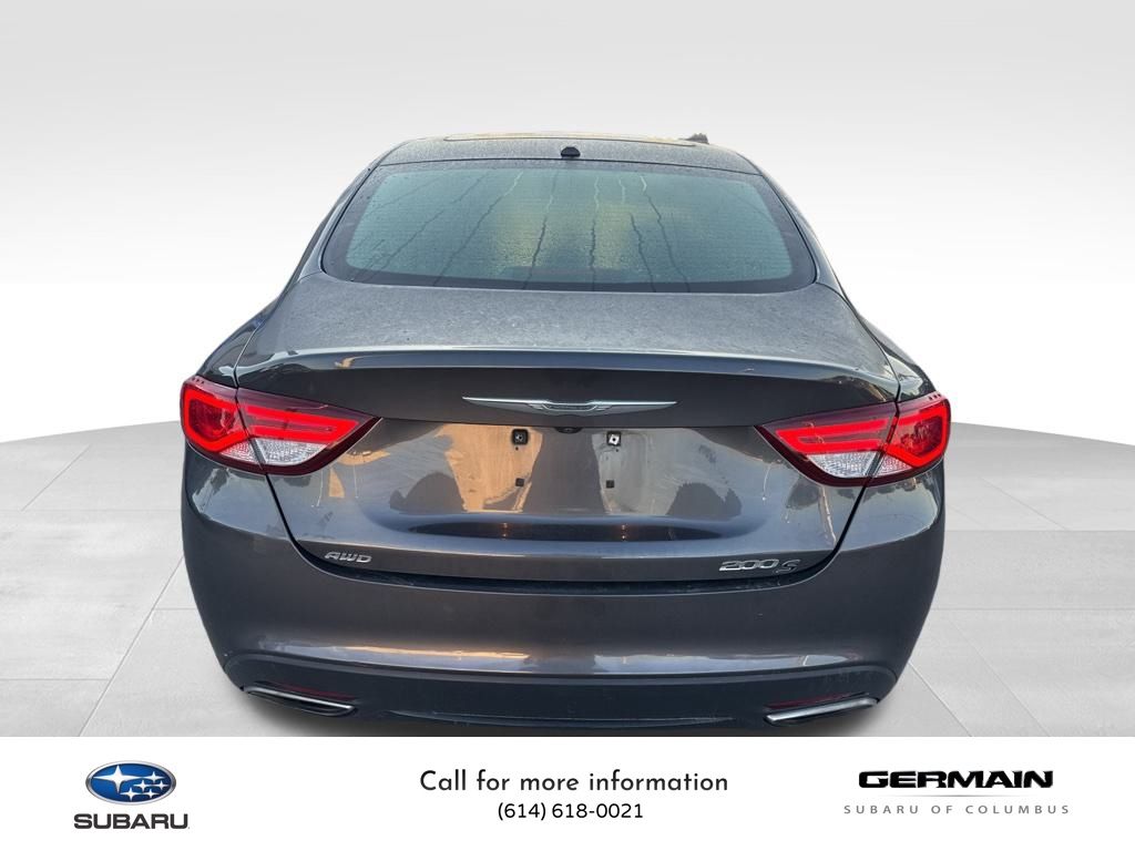 2015 Chrysler 200 S photo 4