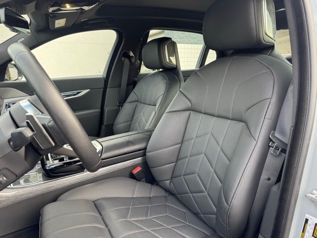 2024 Bmw 760i photo 11