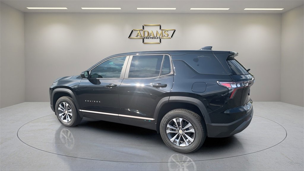 2026 Chevrolet Equinox LT photo 3