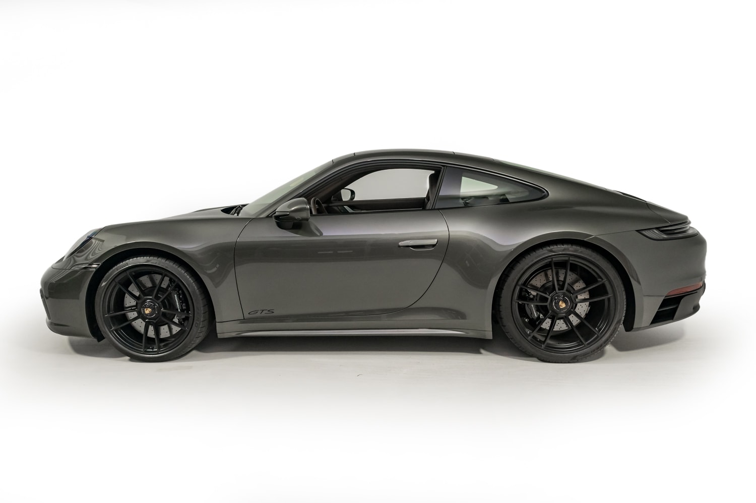 2024 Porsche 911 4 GTS photo 5