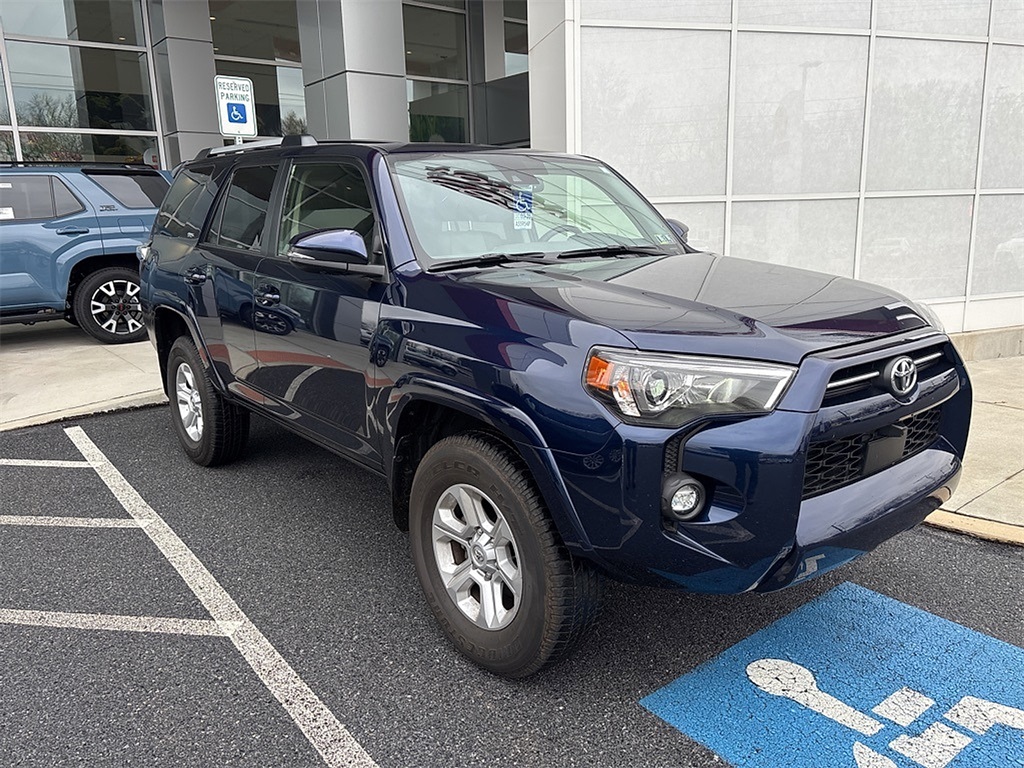 2024 Toyota 4Runner SR5 Premium photo 2