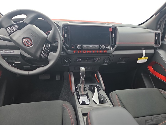 2025 Nissan Frontier PRO-4X photo 10