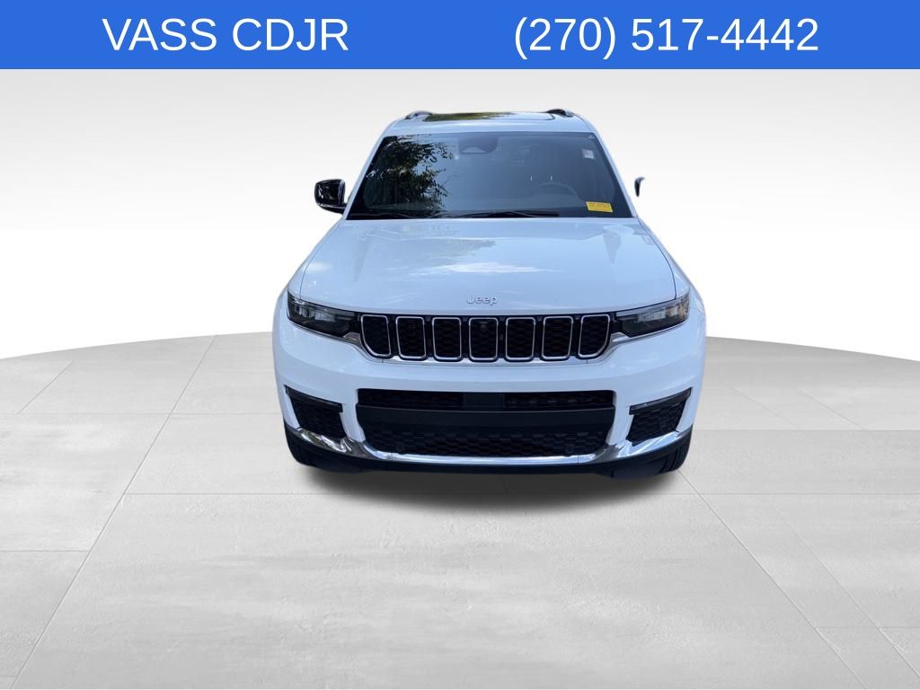 2024 Jeep Grand Cherokee Limited photo 2