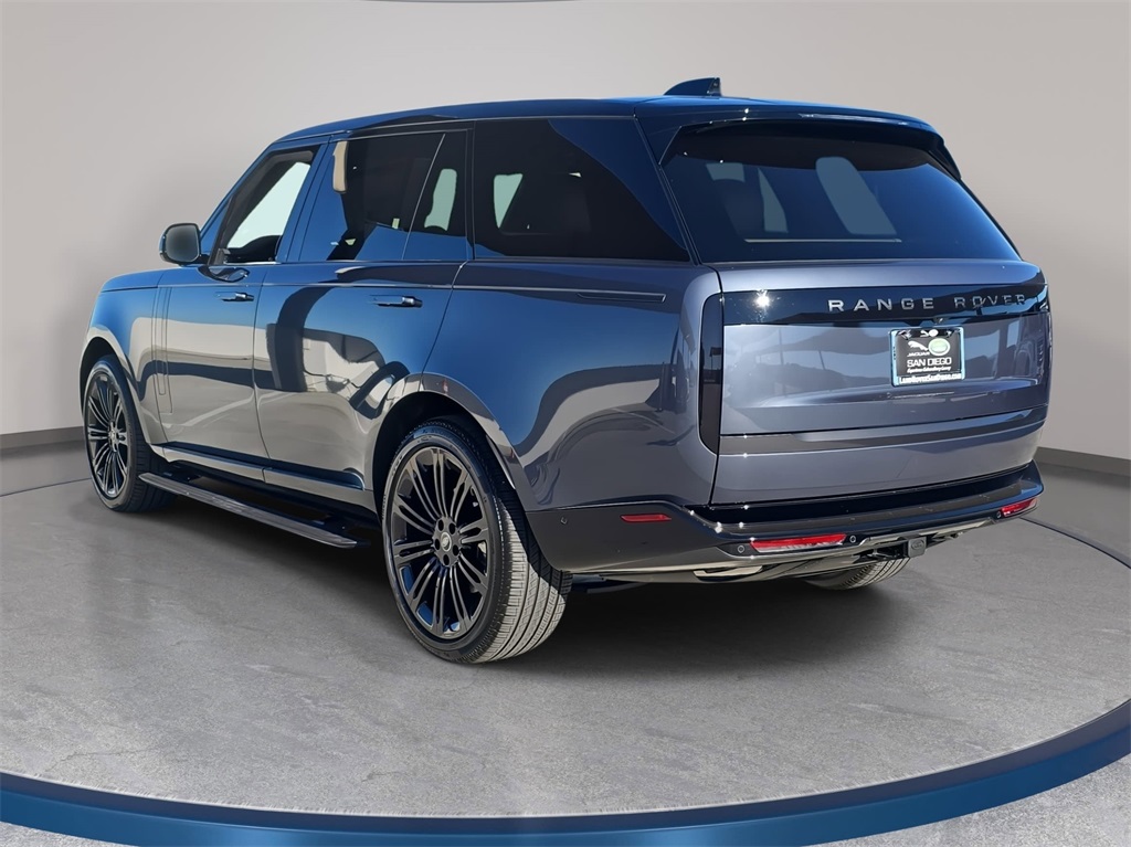 2025 Land Rover Range Rover SE photo 4