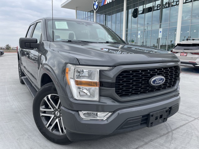 2021 Ford F-150 XL's photo