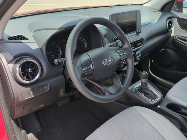 2023 Hyundai Kona SEL photo 2