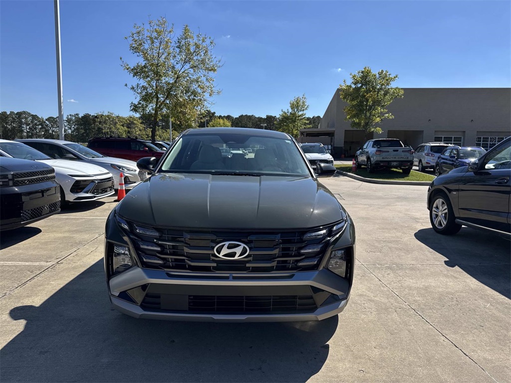 2026 Hyundai Tucson SE photo 2