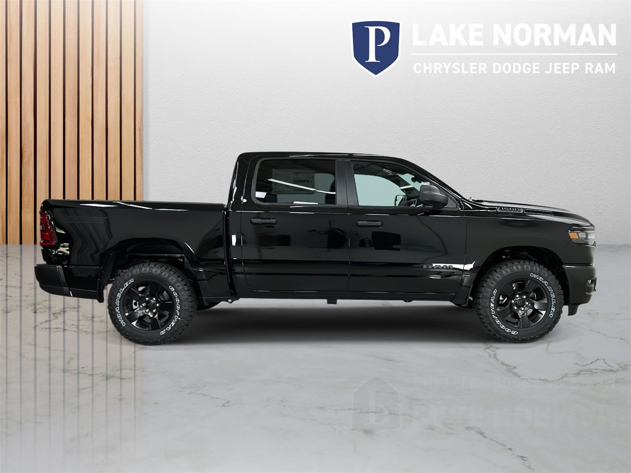 2025 Ram 1500 Warlock photo 3