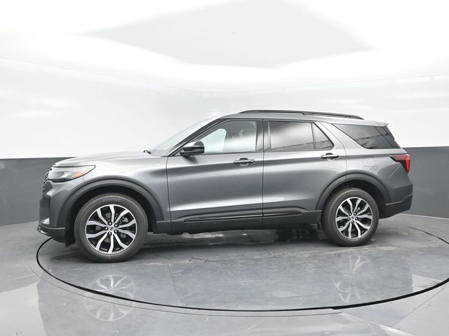 2025 Ford Explorer ST-Line photo 4