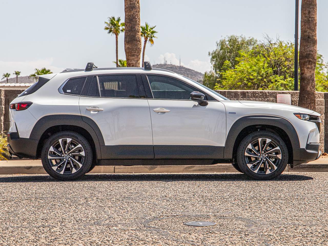 2025 Mazda CX-50 Premium Plus photo 4