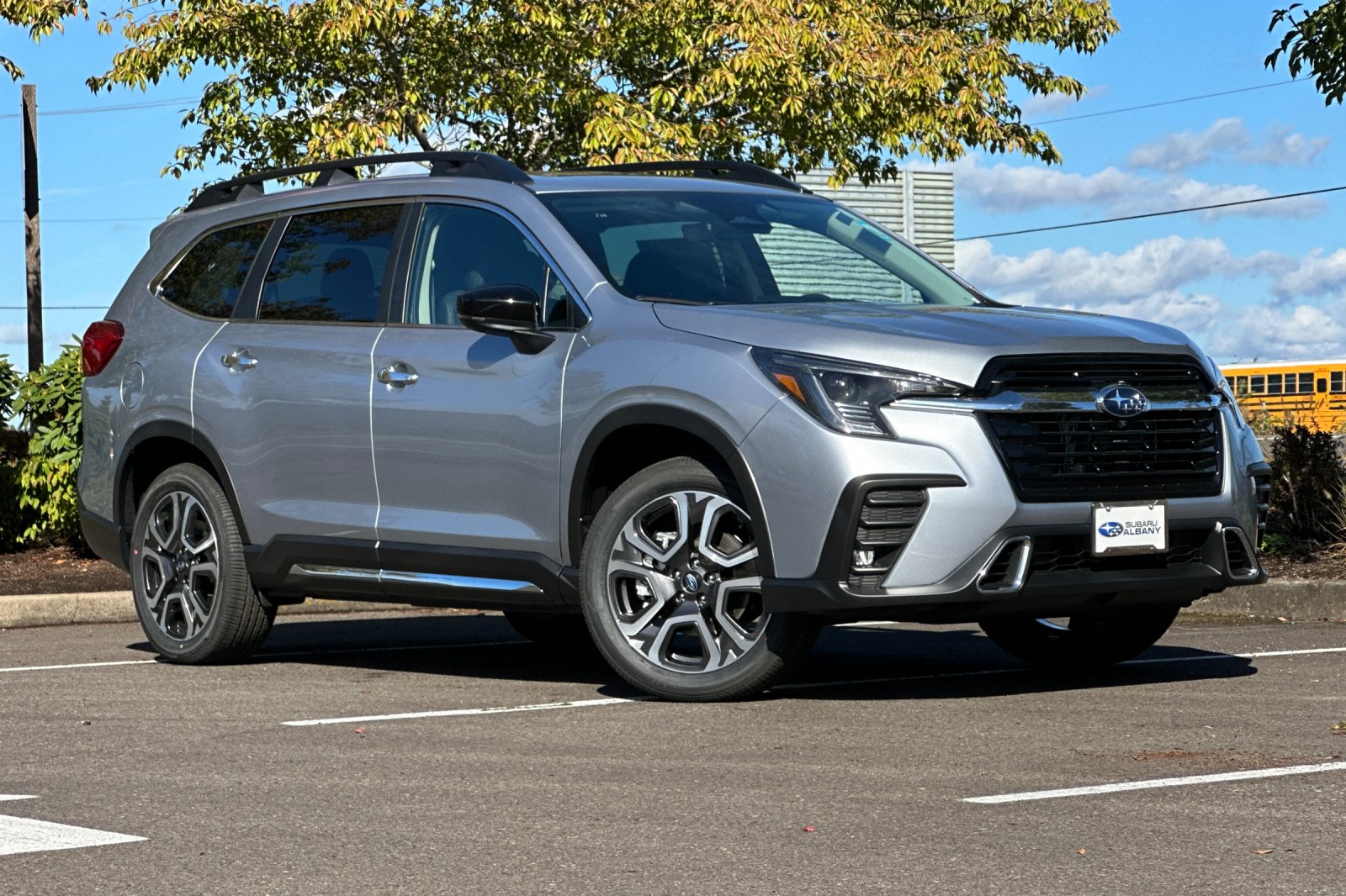 2025 Subaru Ascent Touring photo 2