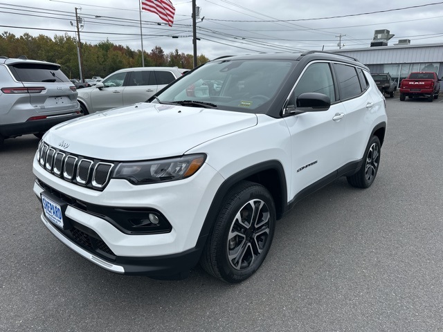 2022 Jeep Compass Limited photo 2
