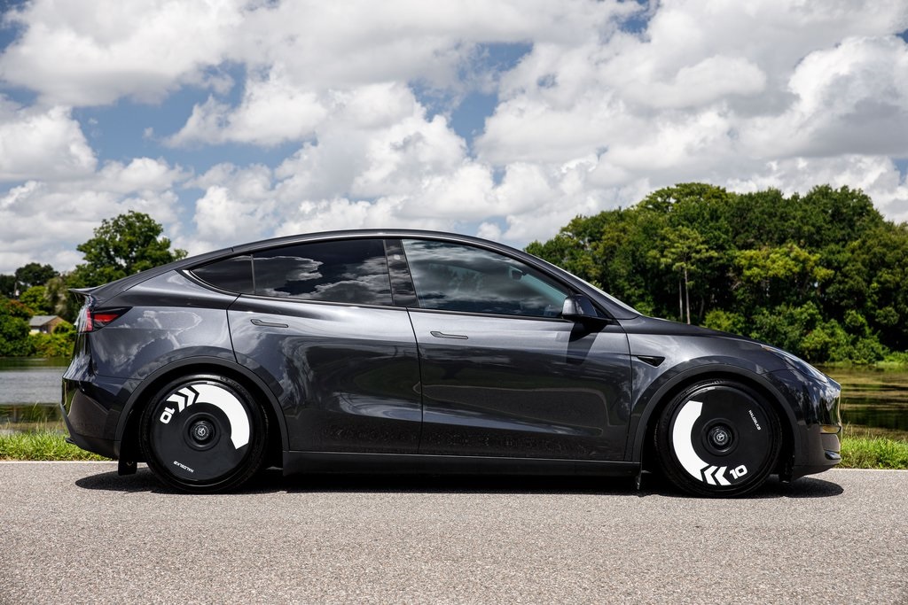 Used 2024 Tesla Model Y Performance with VIN 7SAYGDEF7RF023781 for sale in Northfield, Minnesota