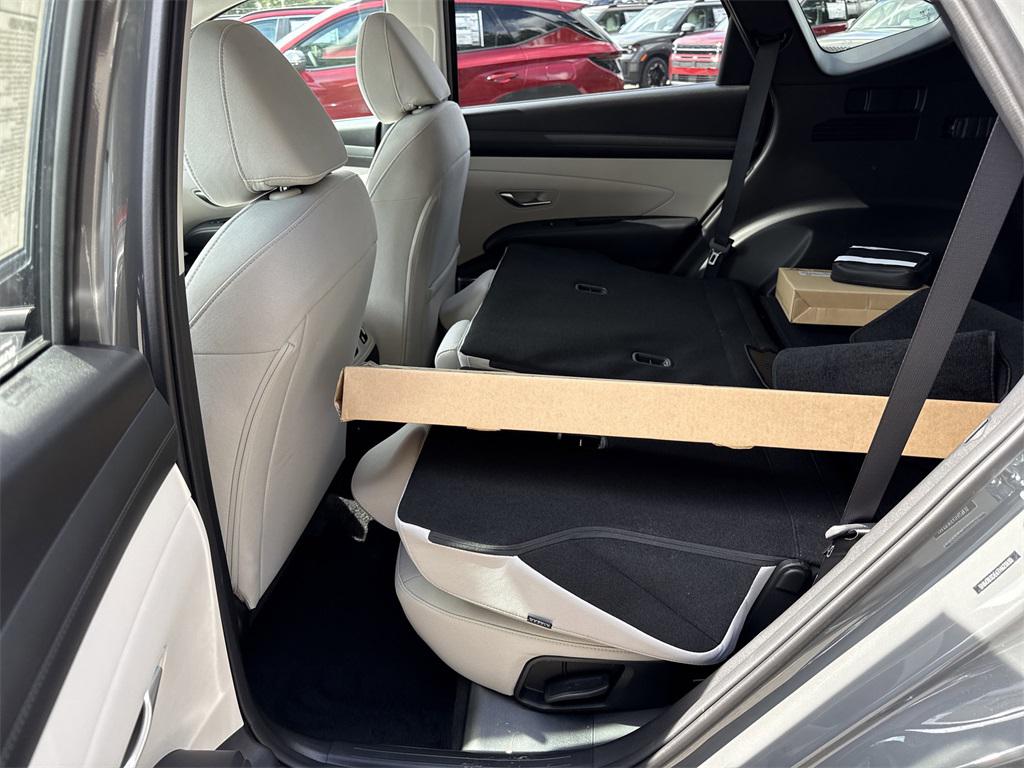2026 Hyundai Tucson SEL photo 11
