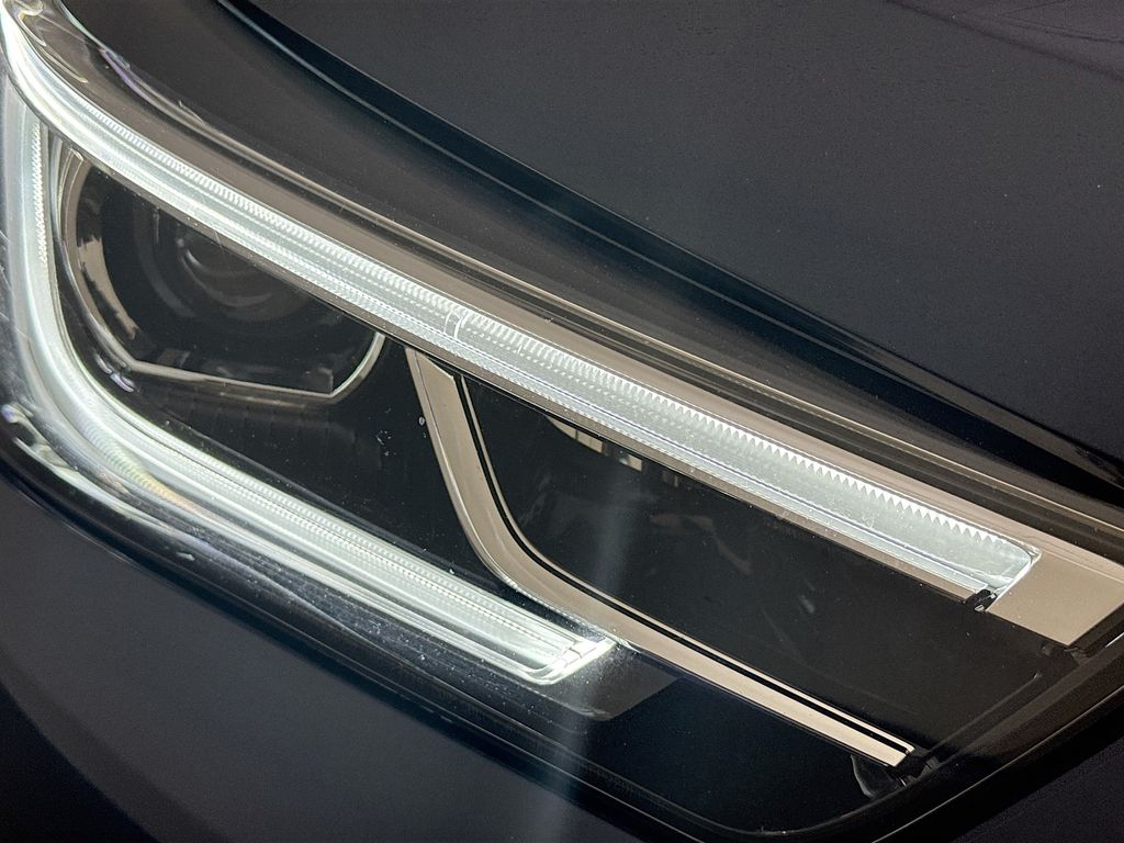 2019 Infiniti QX80 Luxe photo 37