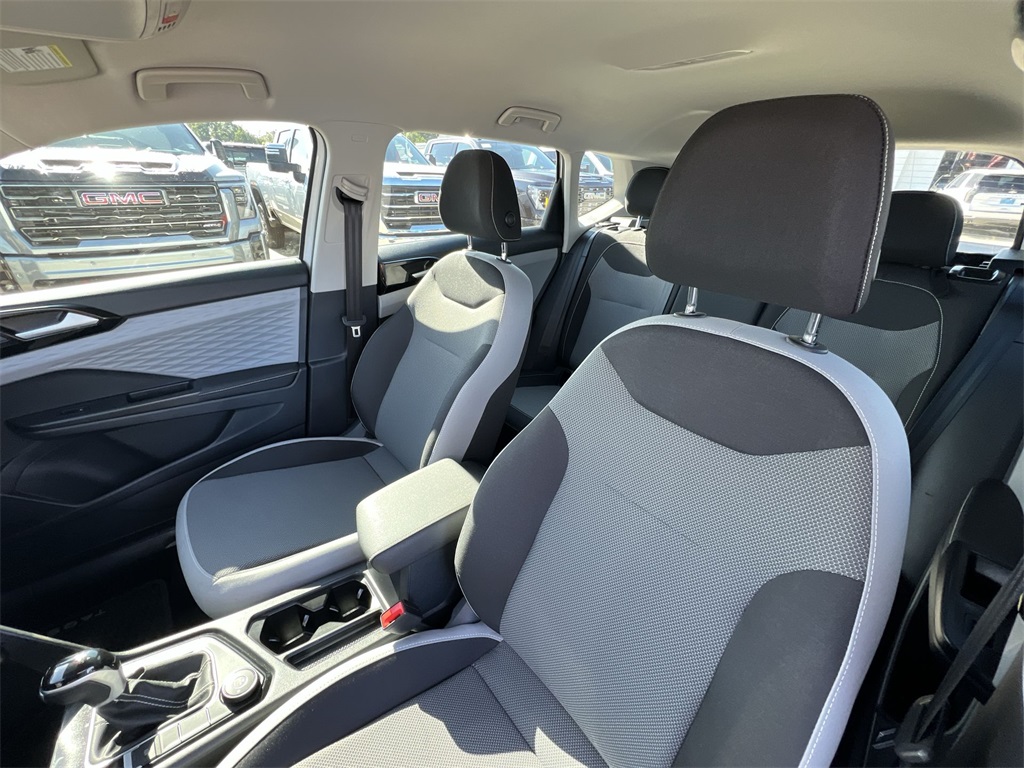 2024 Volkswagen Taos S photo 10
