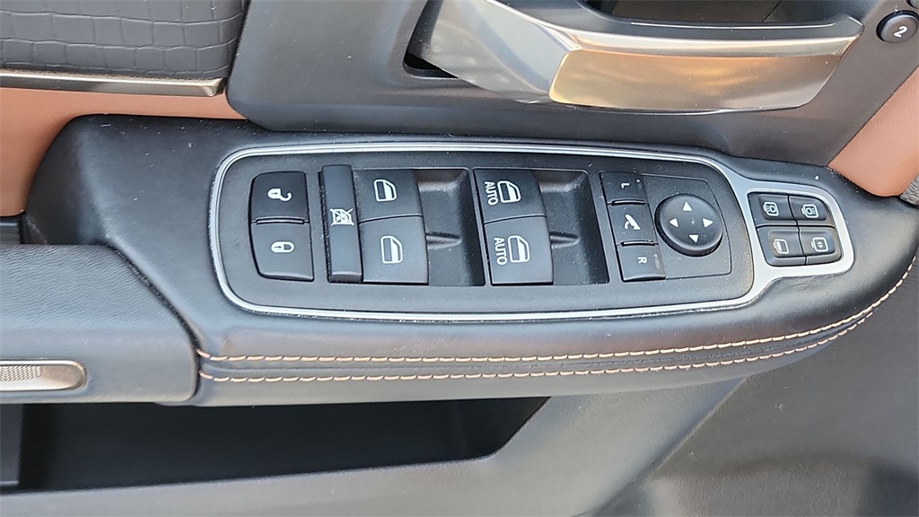 2023 Ram 3500 Laramie Longhorn photo 13