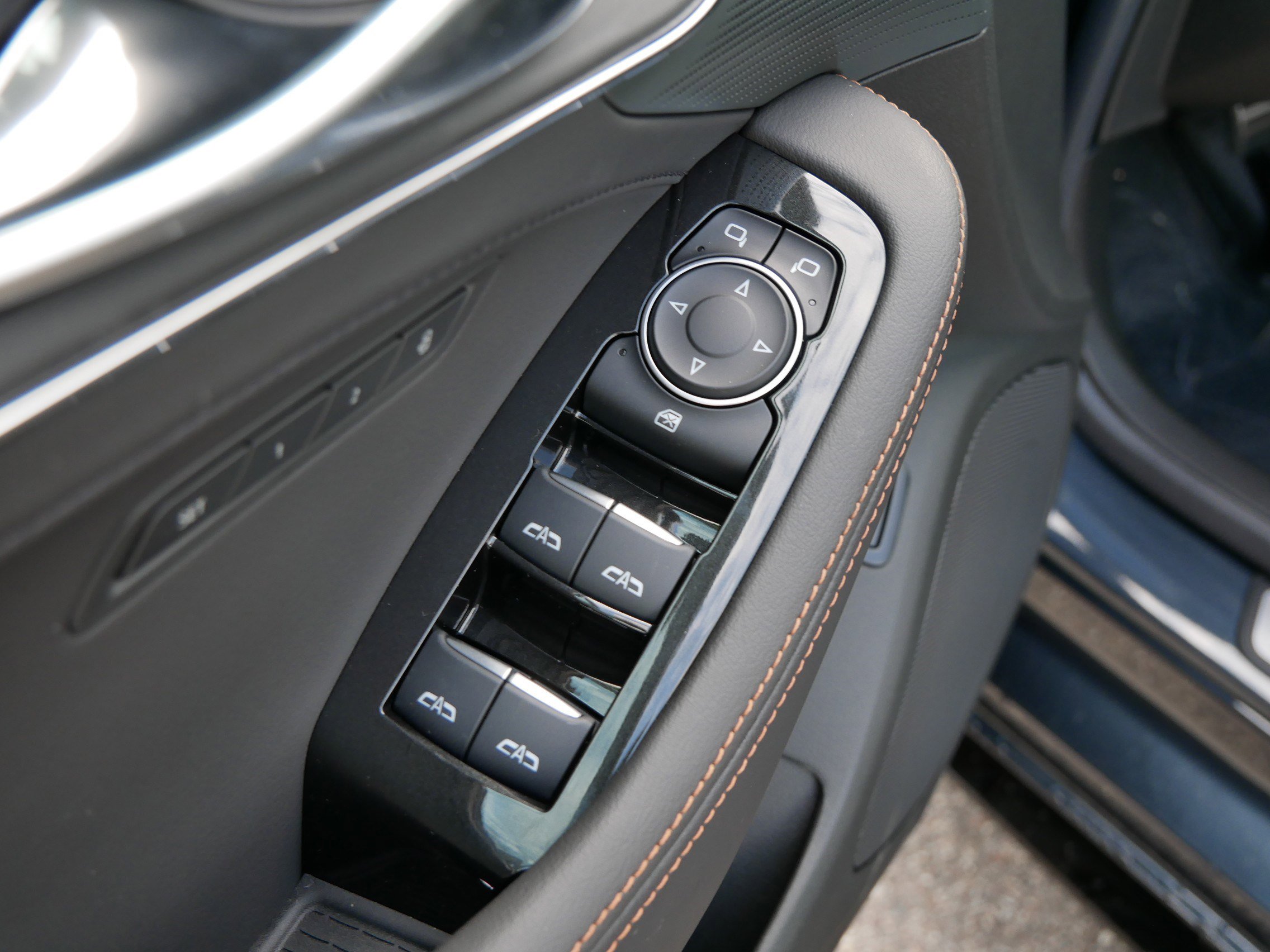 2026 Cadillac CT5 V photo 18