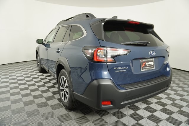 2025 Subaru Outback Premium photo 4