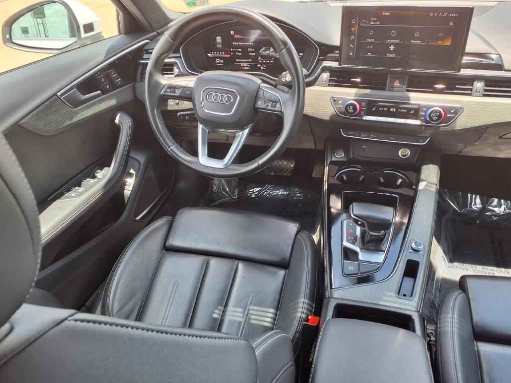 2023 Audi A4 S line Quattro Premium Plus photo 4