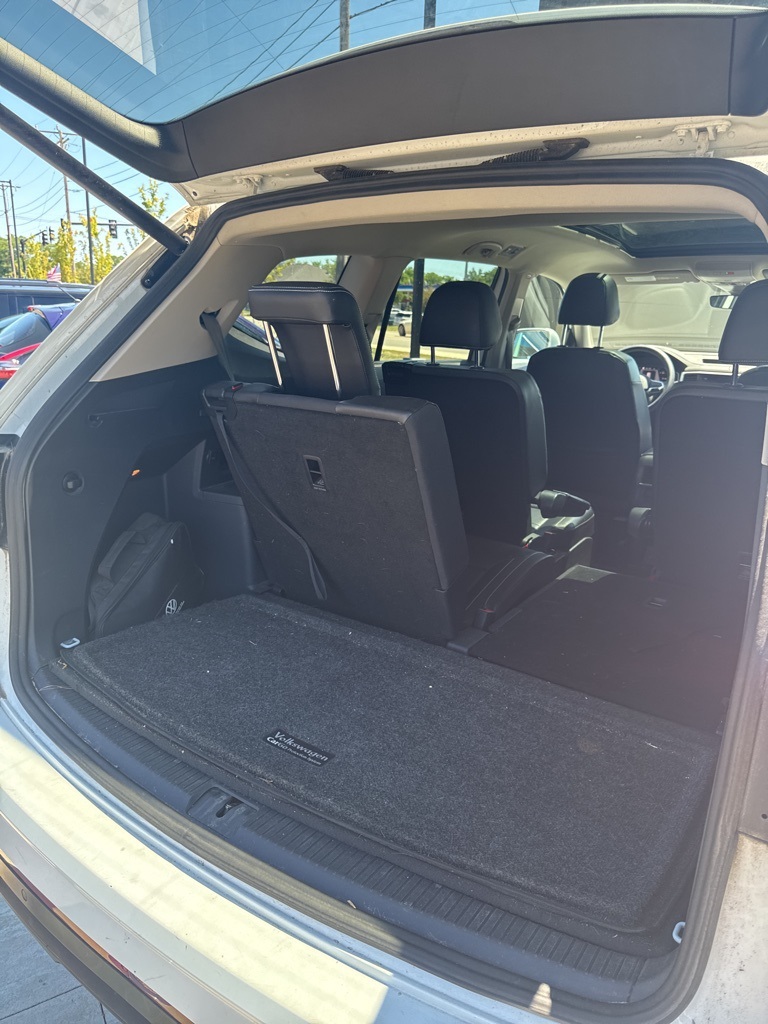 2021 Volkswagen Atlas SEL photo 23