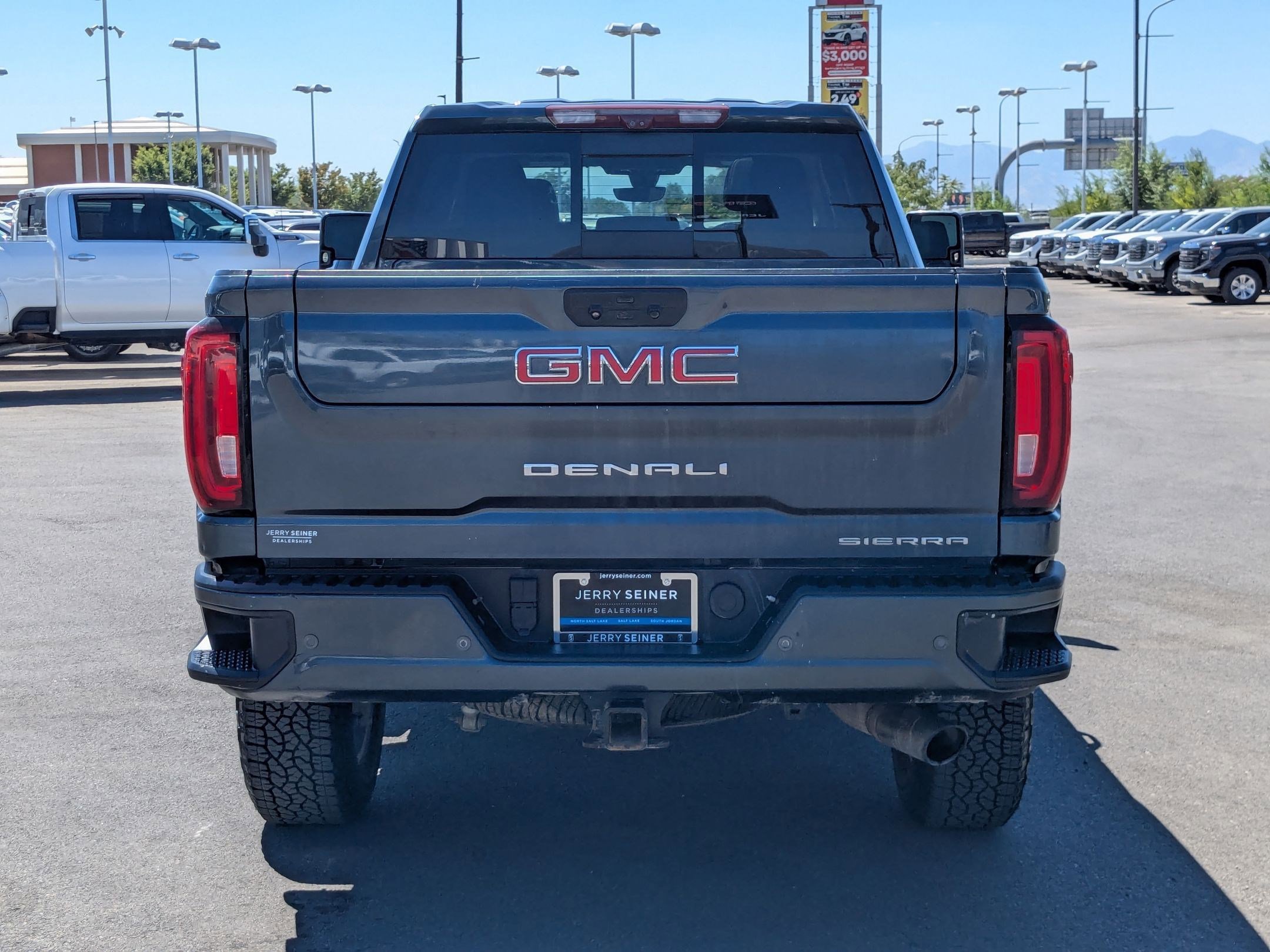 2020 Gmc Sierra 2500 HD Denali photo 3