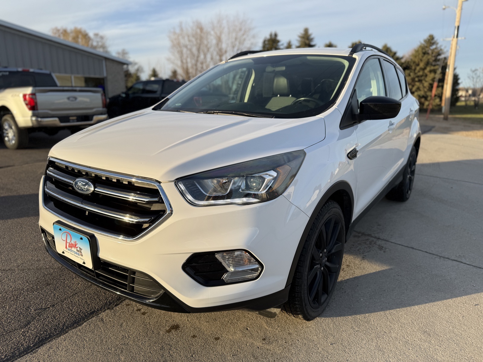 Used 2017 Ford Escape SE with VIN 1FMCU9GD7HUB81063 for sale in Luverne, MN