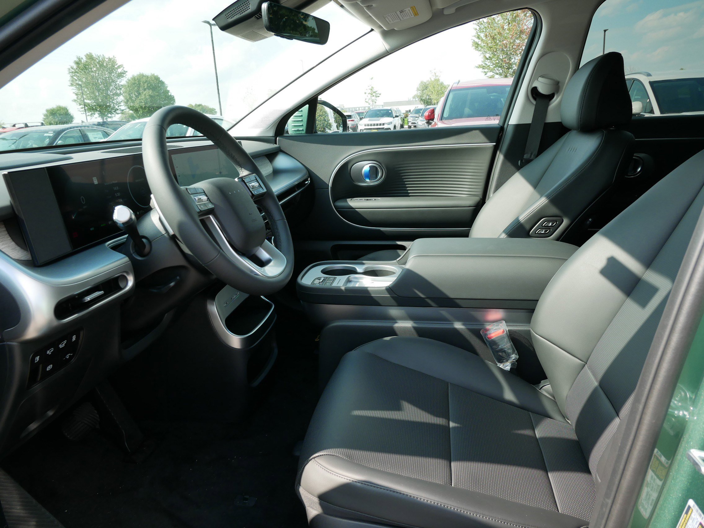 2026 Hyundai Ioniq SEL photo 6