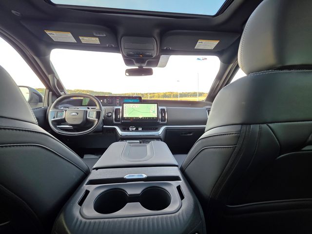 2025 Ford Expedition Platinum photo 38