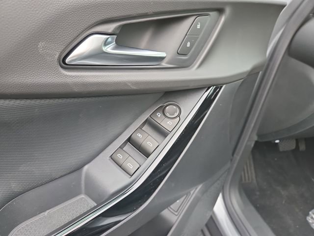 2026 Chevrolet Equinox LT photo 8