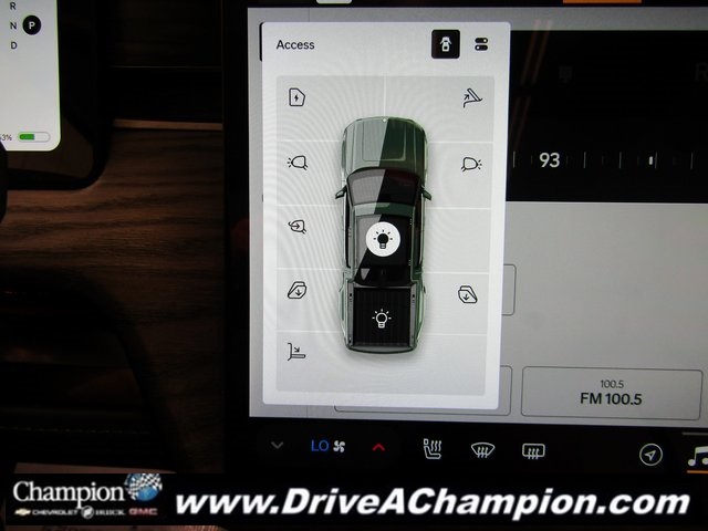 2022 Rivian R1T Adventure photo 18