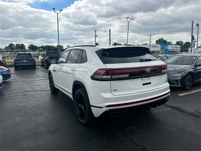 2025 Volkswagen Atlas Cross Sport SEL R-Line photo 2
